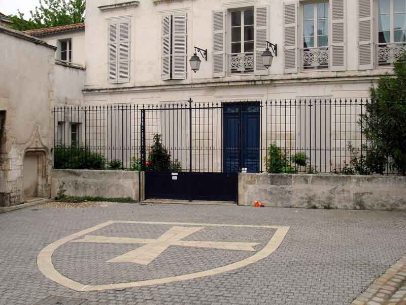 Ла-Рошель Cour de la Commanderie