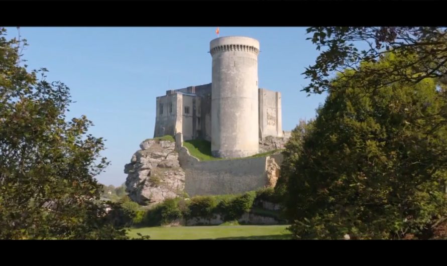 Смотрите фильм “Феодальные замки” на нашем видео-канале